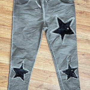 Venti6 sequin star crinkle jogger pants in a green/olive cotton blend S/8 Italy